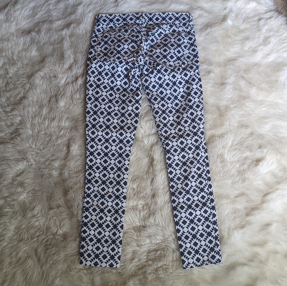 Final Price EUC Blogger Favorite J. Crew Toothpick Jeans in Geometric Print - Picture 10 of 14